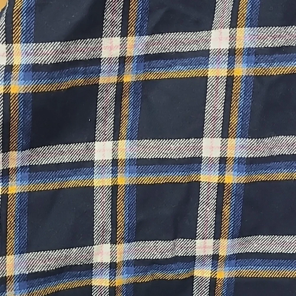 Old Navy Size XXL Navy Blue Plaid Button Down Boyfriend Shirt - Picture 7 of 10